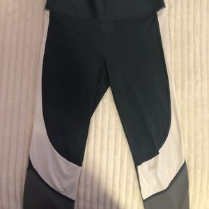 💥2/15$ Gap Fit leggings size small